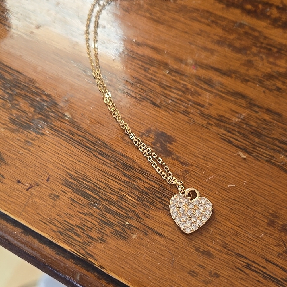 Gold Heart Pendant Necklace